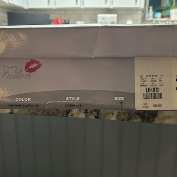 Fusion Brown Suede Faux Fur Lace Up Boots, Size 7 - Picture 8 of 9